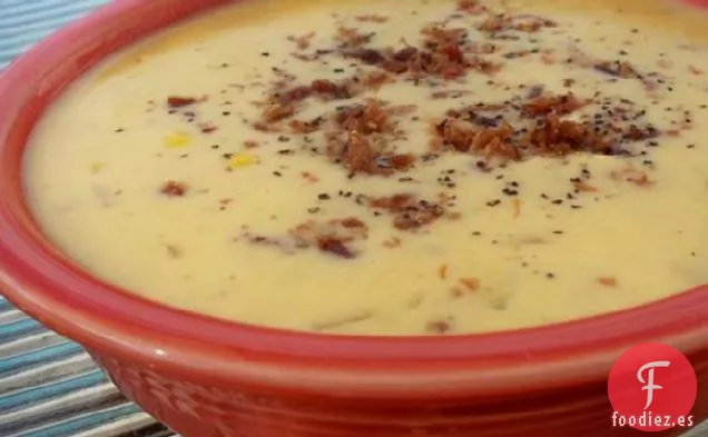 Sopa de Maíz y Queso Cheddar
