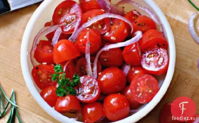 Ensalada de Tomate Keniana-Guarnición Rápida y Sencilla