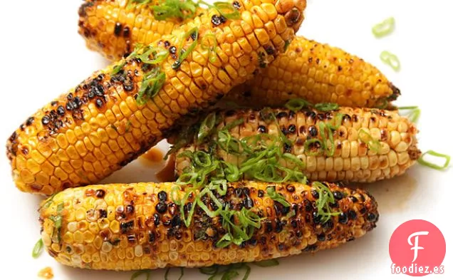 Maíz a la Parrilla con Ajo y Jengibre, Mantequilla de Soja