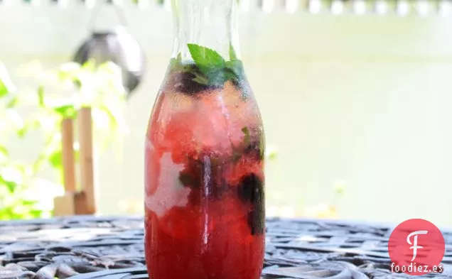 Ponche de Arbustos de Moras de Miel