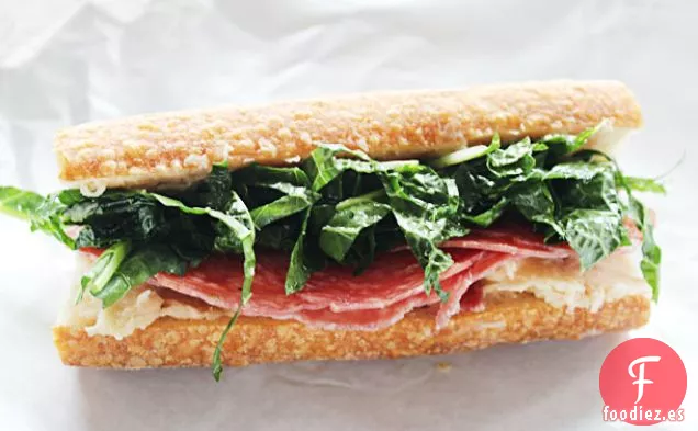 Sustituto de Salami para preparar con untar de Frijoles Blancos y Col Rizada
