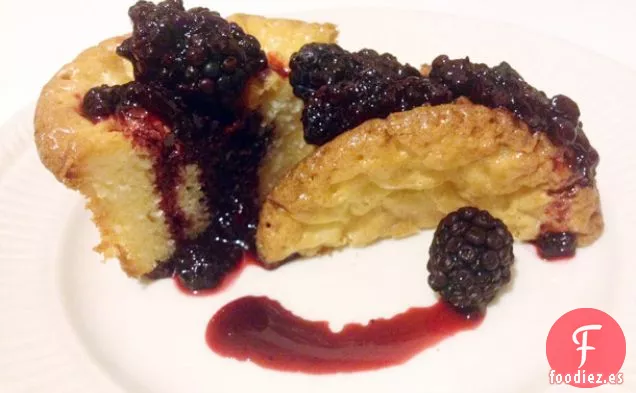 Tortas de Chocolate Blanco con Cabernet Gastrique de Mora