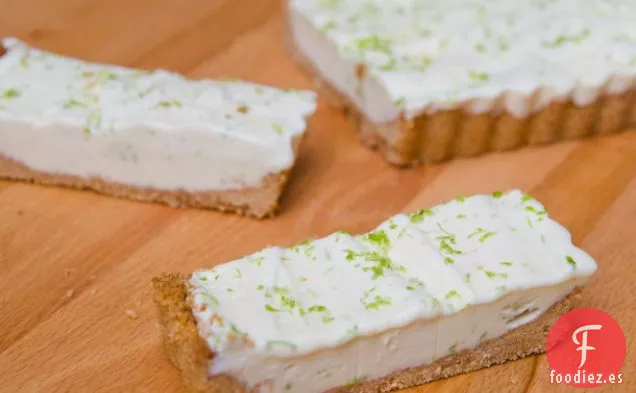 Tarta de Helado de Lima Sin Batir (No Se Requiere Máquina de Hacer Helados)