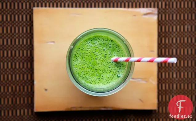 Batido De Espinacas Y Peras Col Rizada