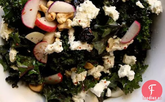 Ensalada De Cereza Col Rizada Y Anacardo