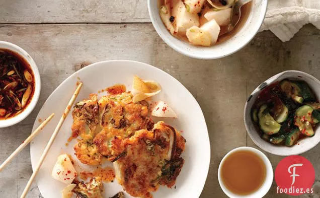 Buñuelos de Kimchi con Salsa de Soja