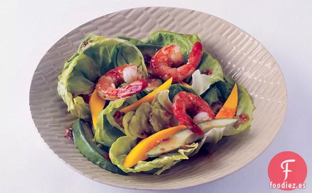 Ensalada de Camarones, Mango y Aguacate con Vinagreta Dulce de Chile y Jengibre