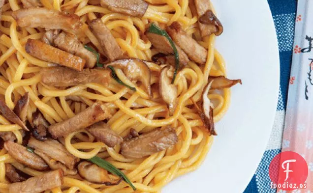 Lo Mein de Cerdo Asado