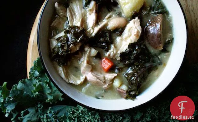 Estofado De Pollo Con Col Rizada Y Frijoles Cannellini