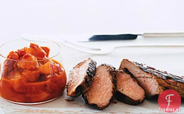 Cerdo Tirón a la Parrilla con Salsa de Melocotón al Curry