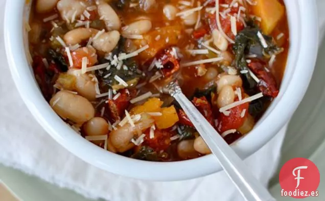 Minestrone De Col Rizada Y Calabaza