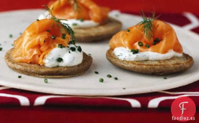 Tortitas de Trigo Sarraceno con Salmón Ahumado