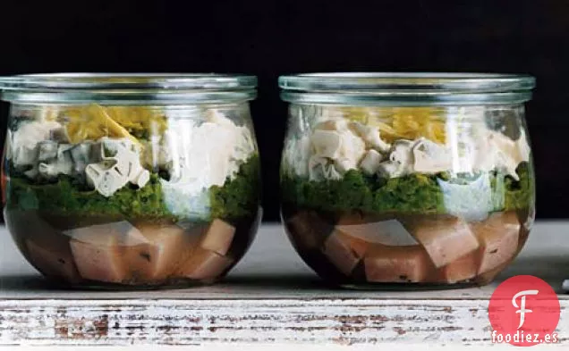 Persillada de Jamón con Ensalada de Patata a la Mostaza y Puré de Guisantes