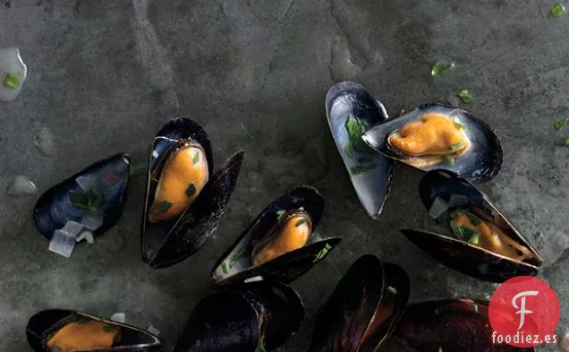Mejillones al Vapor en Vino Blanco