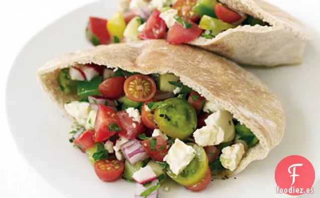 Sándwiches de Pita con Ensalada Griega