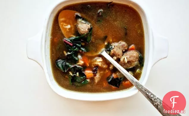Sopa De Arroz Integral Y Verduras Con Salchicha De Pavo
