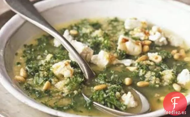 Sopa De Col Rizada y Cuscús Con Queso De Cabra