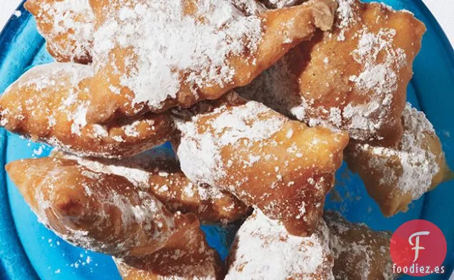 Torceduras de Pastelería con Glaseado de Azúcar y Miel con Especias