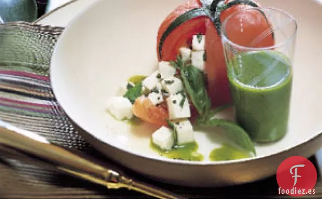 Tomates Rellenos de Mozzarella Fresca y Albahaca