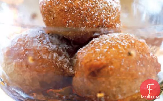 Buñuelos Especiados con Jarabe de Arce y Vainilla