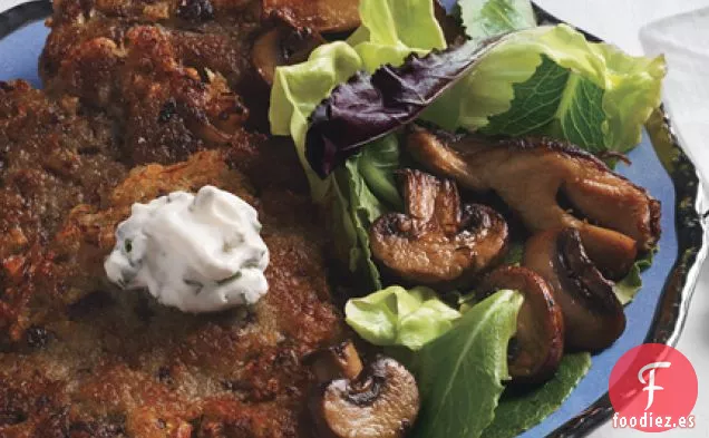 Latkes de Champiñones Porcini con Ensalada de Champiñones y 