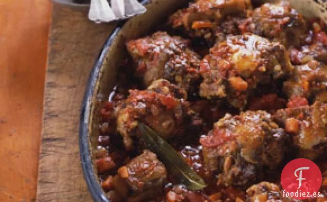 Rabos de Buey de Estilo Español Estofados con Chorizo