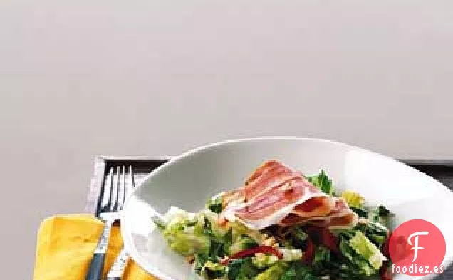 Ensalada de Jamón Serrano con Salsa de Almendras y Ajo