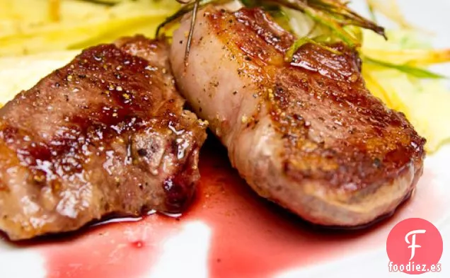 Chuletas De Cordero Con Agrodolce De Ciruela De Granada