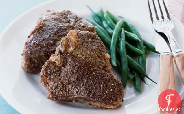 Chuletas de Cordero con Salsa de Sal Especiada