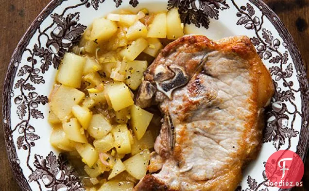Chuletas de Cerdo con Salsa de Pera de Jengibre