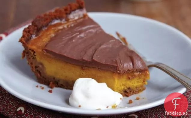 Pastel de Chocolate con Leche y Calabaza con Corteza de Jengibre