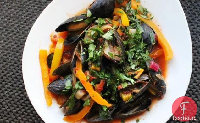 Mejillones con Acelgas y Tomates