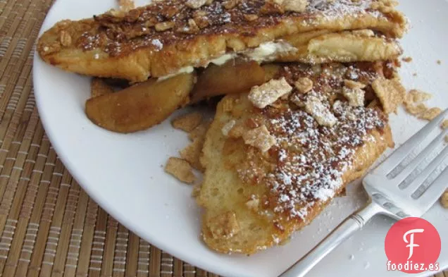 Tostada Francesa Rellena de Manzana Recubierta de Canela Crunch® 