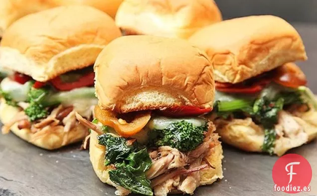 Sándwiches Rabe de Cerdo Asado y Brócoli para el Día del Juego