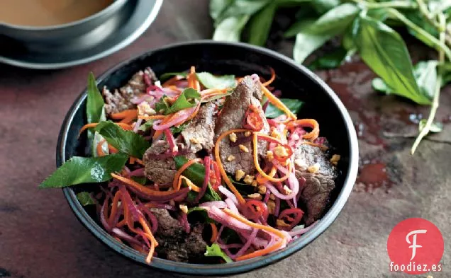 Receta de Ensalada de Colinabo y Carne de Tamarindo