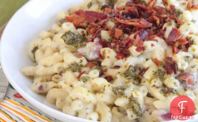 Macarrones caseros con Queso y Pesto de Tocino