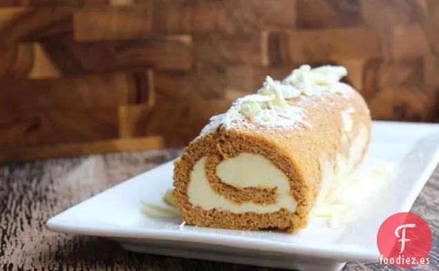 Rollo de Calabaza con Queso Crema de Chocolate Blanco