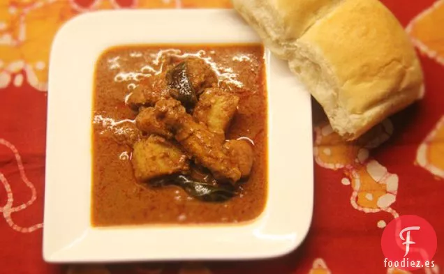 Pollo al estilo Kerala (Nadan Khozi Curry)