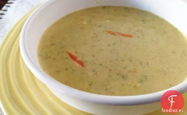 Sopa de Brócoli con Queso Sin Gluten
