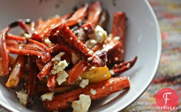 Ensalada De Zanahoria Asada Al Horno Carbonizada Con Queso Feta