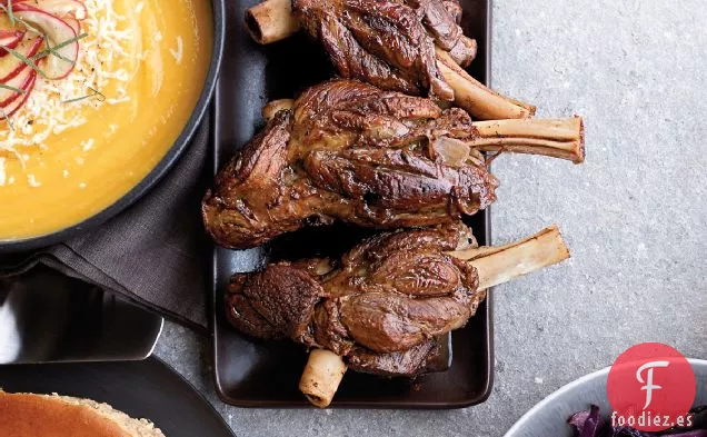 Mangos de Cordero Estofados con Vino Tinto