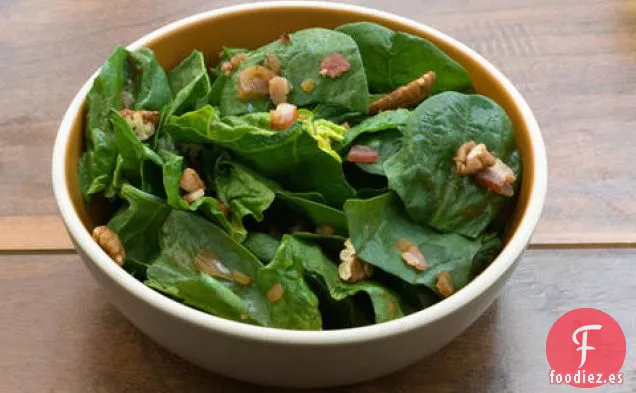 Ensalada de Espinacas con Vinagreta de Tocino Caliente