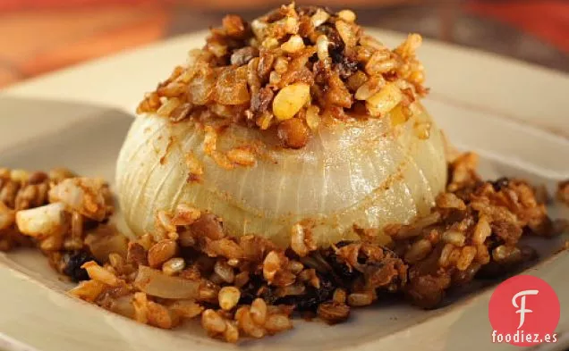 Cebollas Vidalia Rellenas de Arroz y Lentejas Pilaf