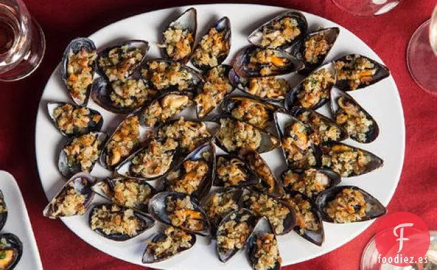 Mejillones con Ajo y Pan Rallado