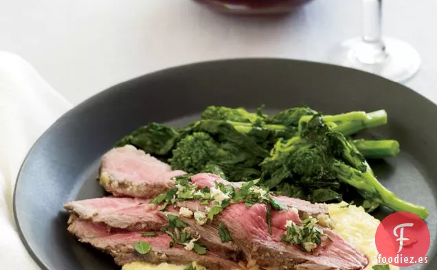 Cordero Asado con Limón e Hinojo y Polenta