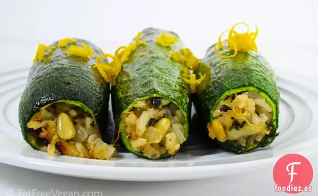 Calabacín Relleno de Piñones y Arroz Basmati con Hierbas