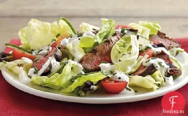 Ensalada de Carne con Aderezo Cremoso