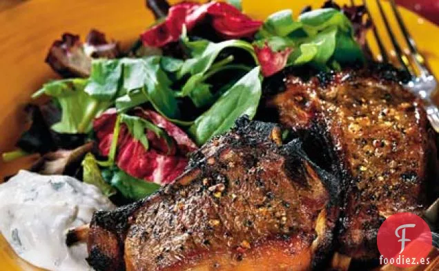 Chuletas De Cordero Glaseadas De Arce Con Salsa Picante De Rábano Picante