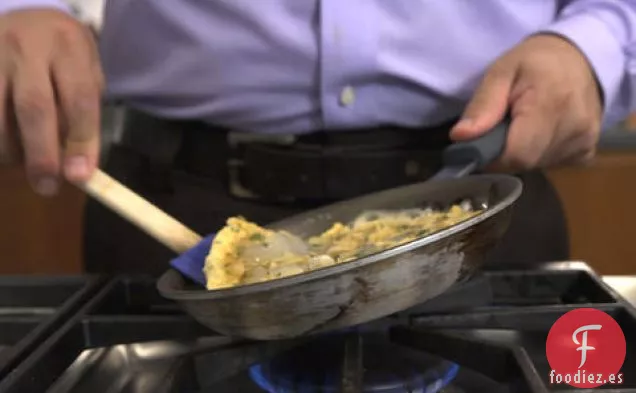 Tortilla de Patatas Fritas y Camarones