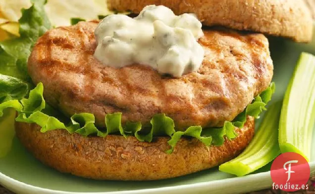 Hamburguesas de Pollo a la Parrilla con Queso Azul Búfalo